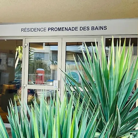 Les Bains Yourhosthelper Saint-Raphaël